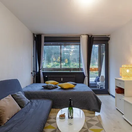 Le Cocoon De Belle Hutte Sous Les Sapins לה ברסה